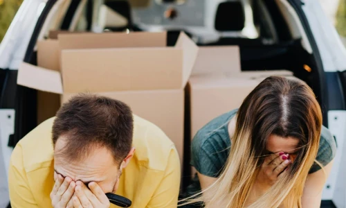 ¿Cuánta mudanza puedo llevar en mi auto sin ser multado?