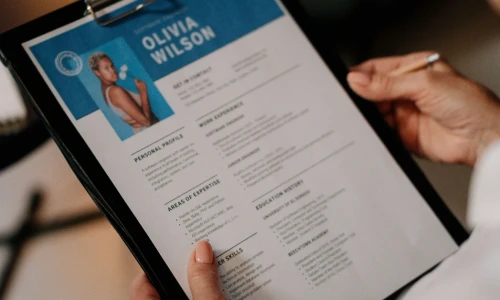 ¿Cómo hacer un resumé para trabajos de bodega?