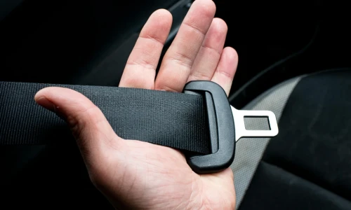 ¿No usar cinturón de seguridad desestima un accidente?