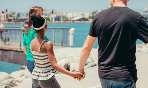 Desafíos emocionales en niños en cuidado de crianza