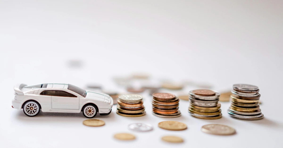 ¿Qué puede hacer que suba mi seguro de auto?