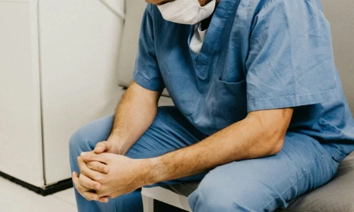 ¿Qué pasa si tengo malos resultados en los exámenes médicos para la Green Card?