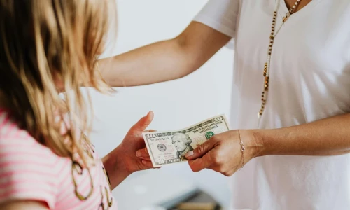 ¿Puedo pedir child support si mi pareja es indocumentada?