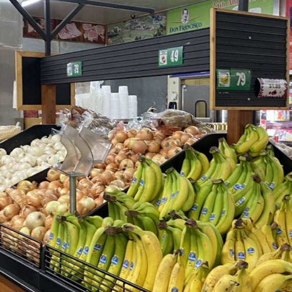 Carne y productos mexicanos La Venadita Meat Market LA