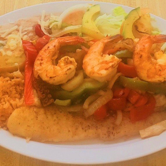 Mexican food Tacos y Mariscos La Gloria Ontario