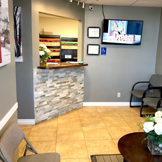 Dentista general Wellcare Dentistry Bakersfield