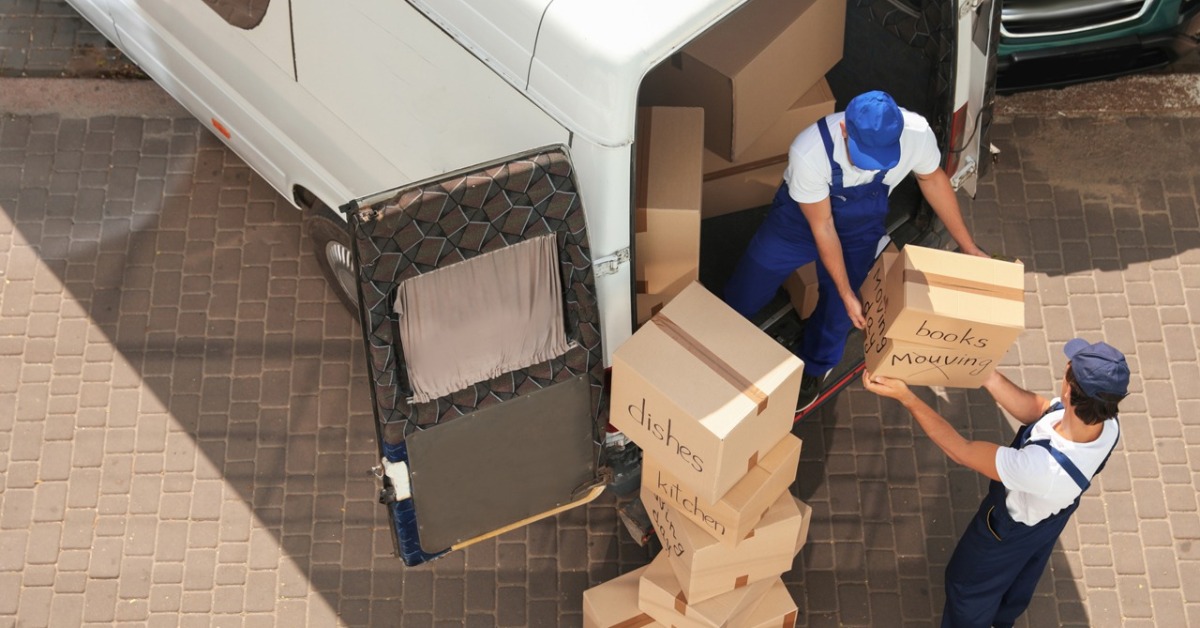 Por qué es conveniente contratar una compañía de mudanzas