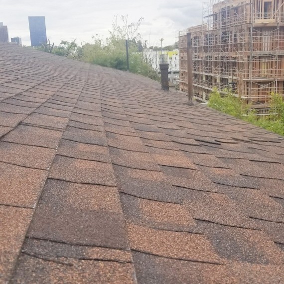 Roof installation Centennial Roofing LLC Los Ángeles